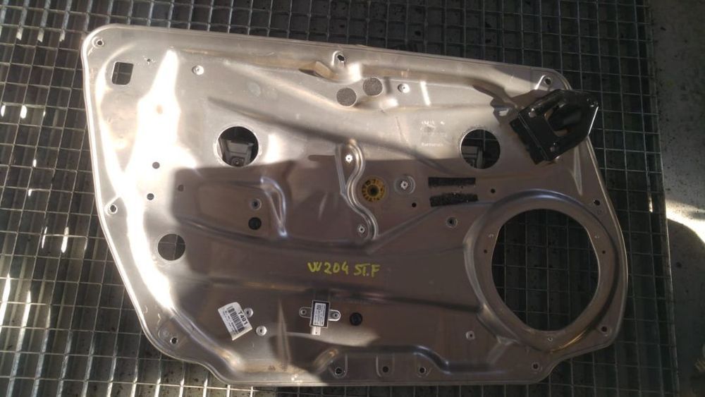 macara usa stanga fata mercedes c-class w204 break  963757-102