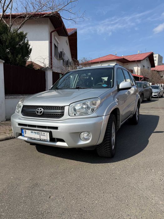 Toyota RAV4 2005 - 2.0 VVT-i, benzina+GPL,4x4, intretinuta, proprietar