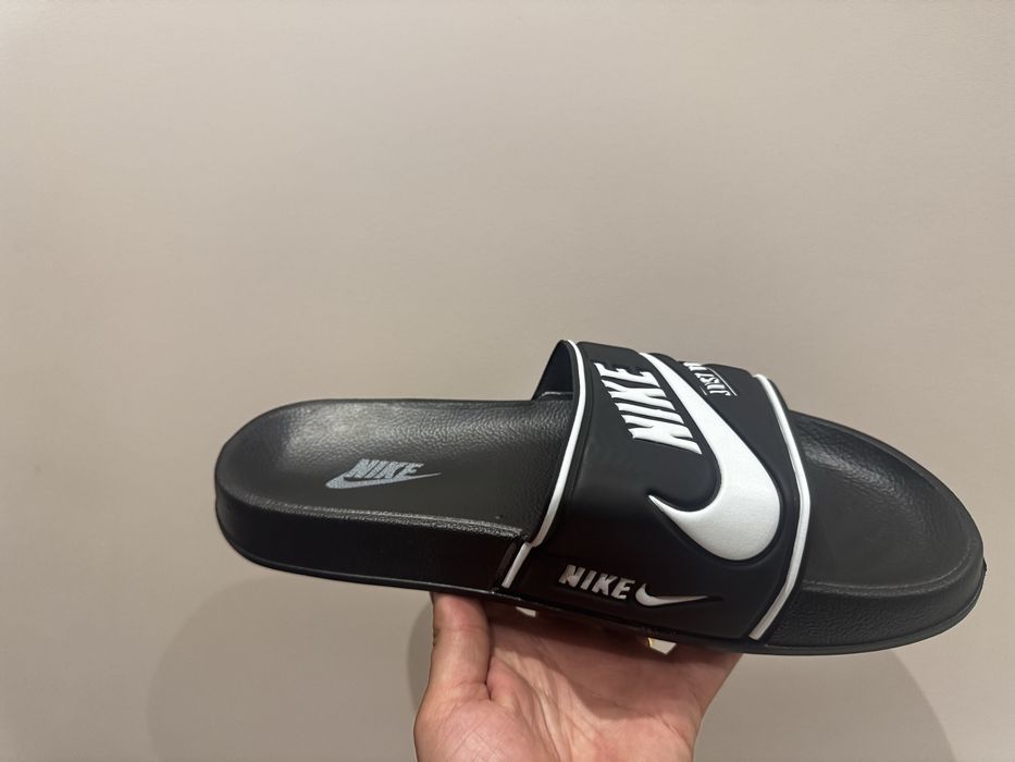 Нови чехли Nike