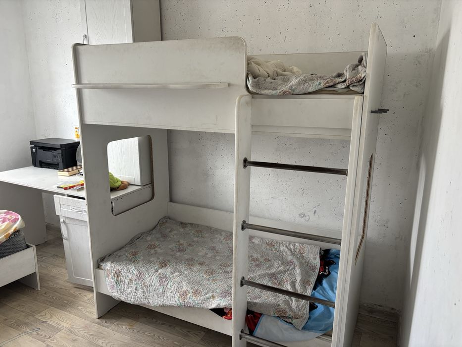 Продам мебель в хорошем состоянии
