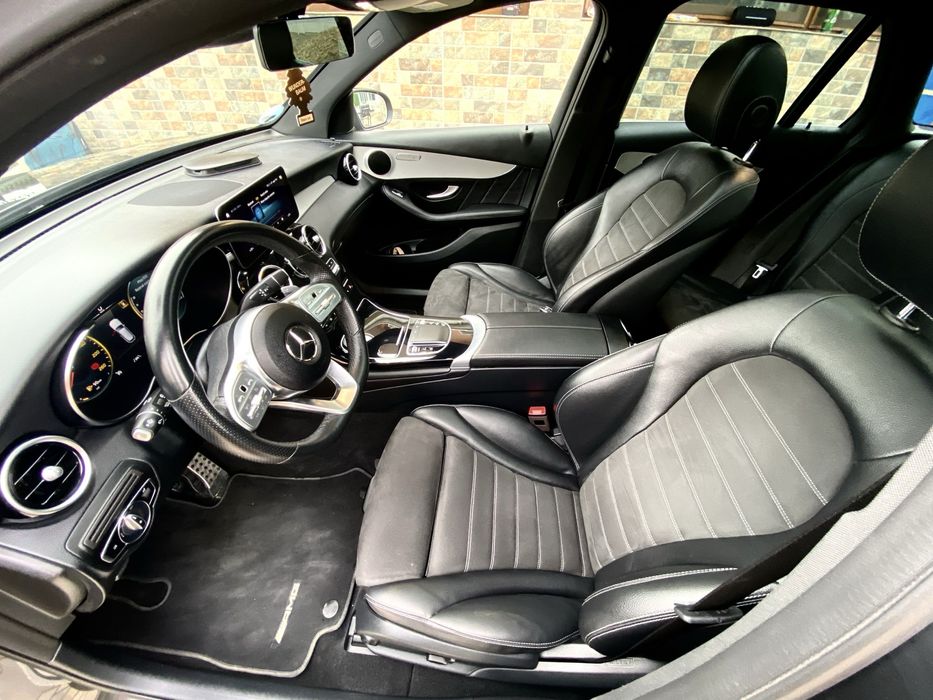 Mercedes-Benz GLC 300 de diesel hybrid 4MATIC AMG Line 2022 | Lumina ambientala /Full Opțiuni | Stare Impecabilă