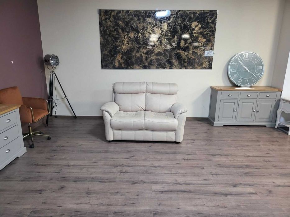 Кремав диван двойка от плат