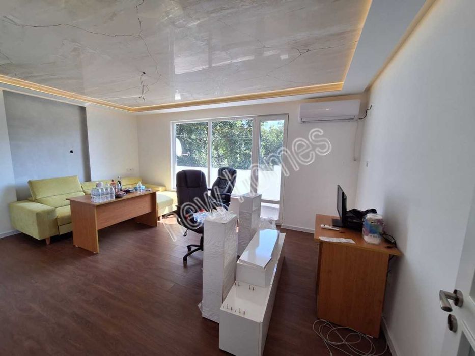 Продава се Тристаен апартамент в Пловдив, Кършияка - 97 кв.м за 1753 €/кв.м - Снимка #2