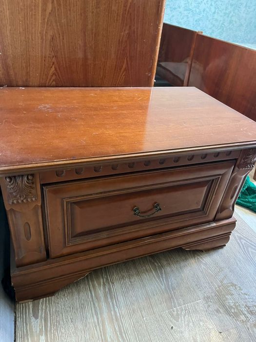 Продам деревянную тубму