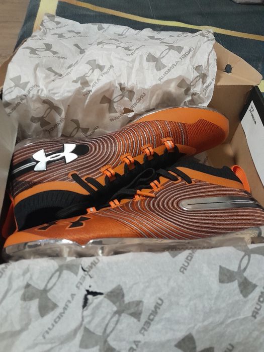 Бутонки за футбол  Under Armour