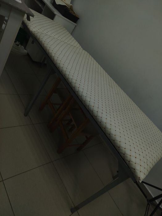 продам кушетку бу