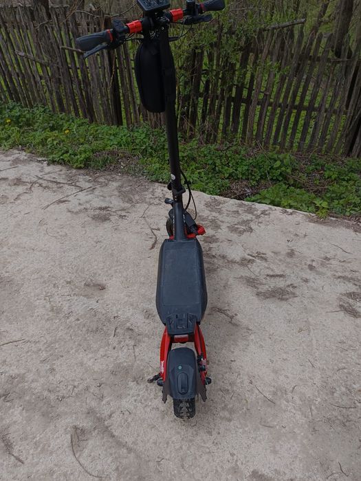 Vând trotineta electrica pentru piese