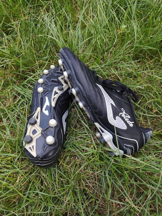 Футболни бутонки Joma