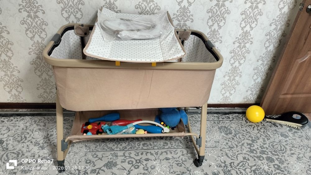 Манеж детский продается