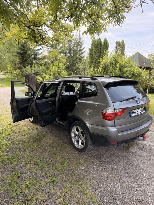 Bmw x3 foarte ingrijit