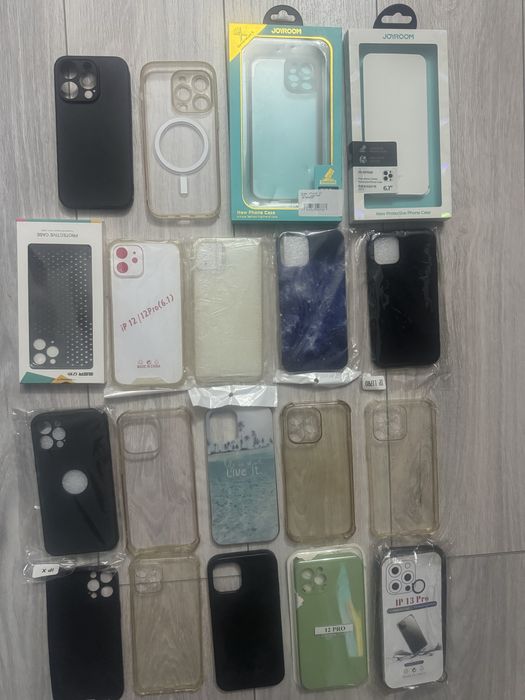 Cutie cu minim 15 huse iphone