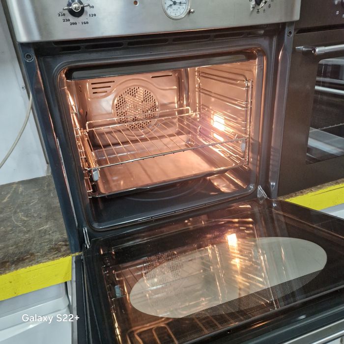 Фурна за вграждане тип ретро SMEG