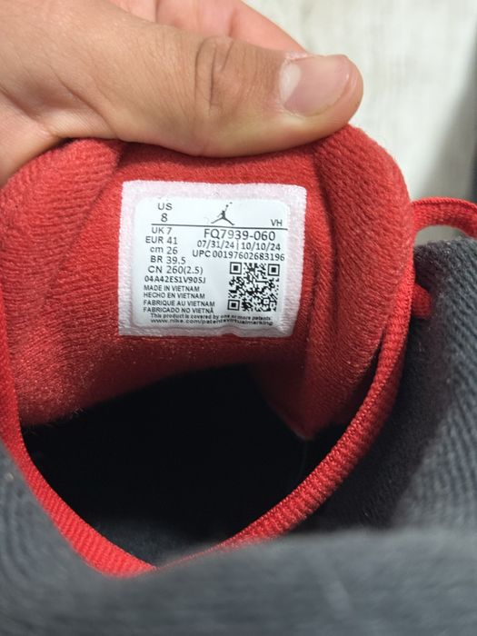 Jordan 4 RM marimea 41