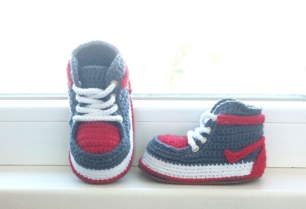 Плетени детски маратонки