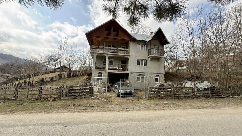 Casa de vanzare in Prahova, Secaria