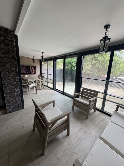 Vila Spatioasa 4 Camere Cosmopolis