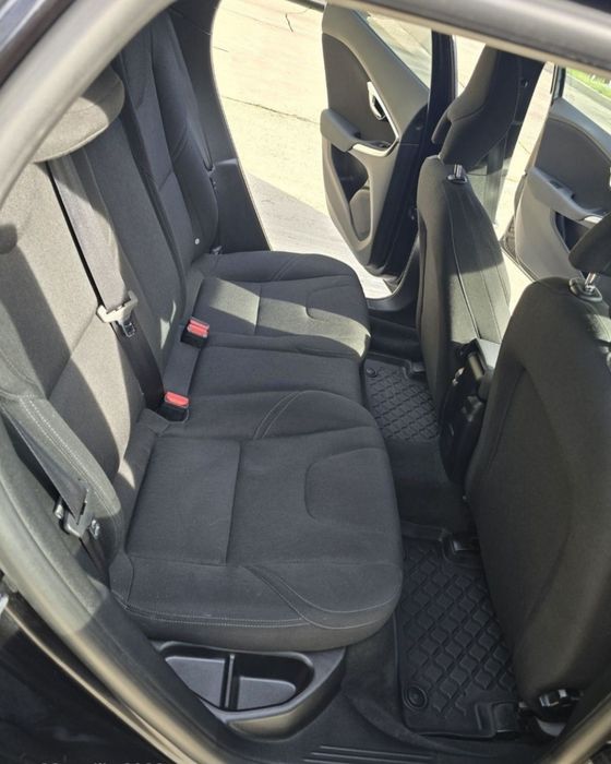 Volvo V40  euro 6 capacitate 2.0 diesel