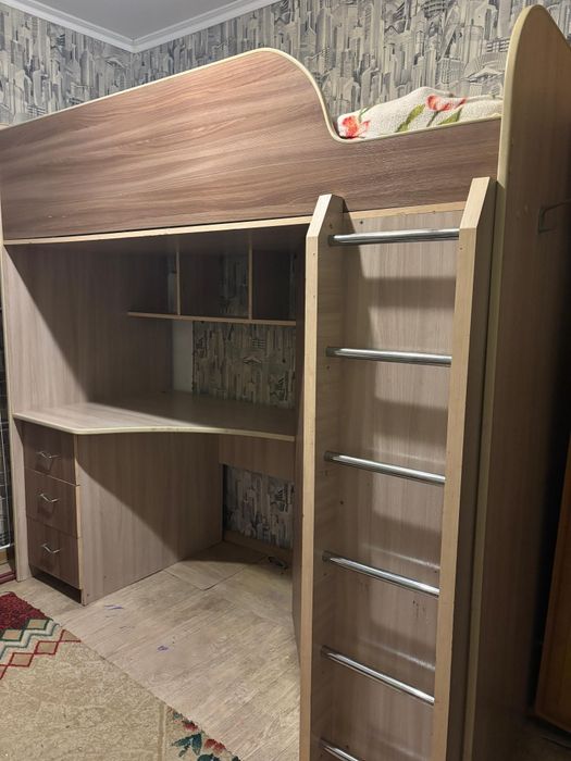 Кровать детская  с