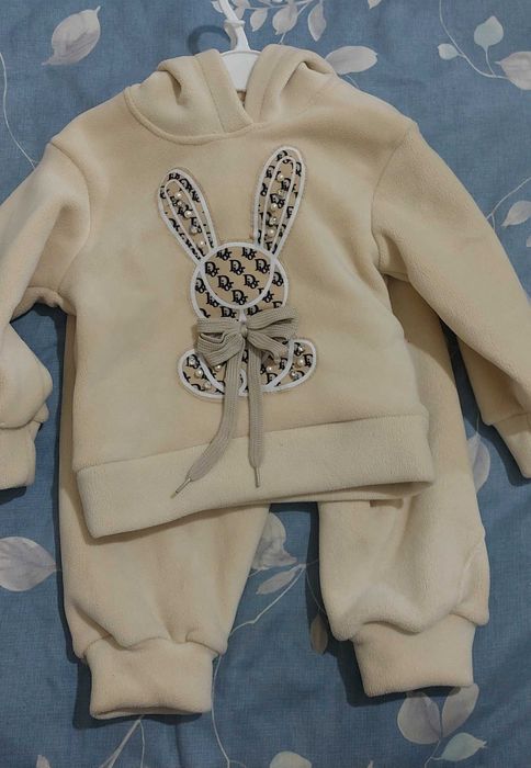 Dvoyka sotiladi qizlaga