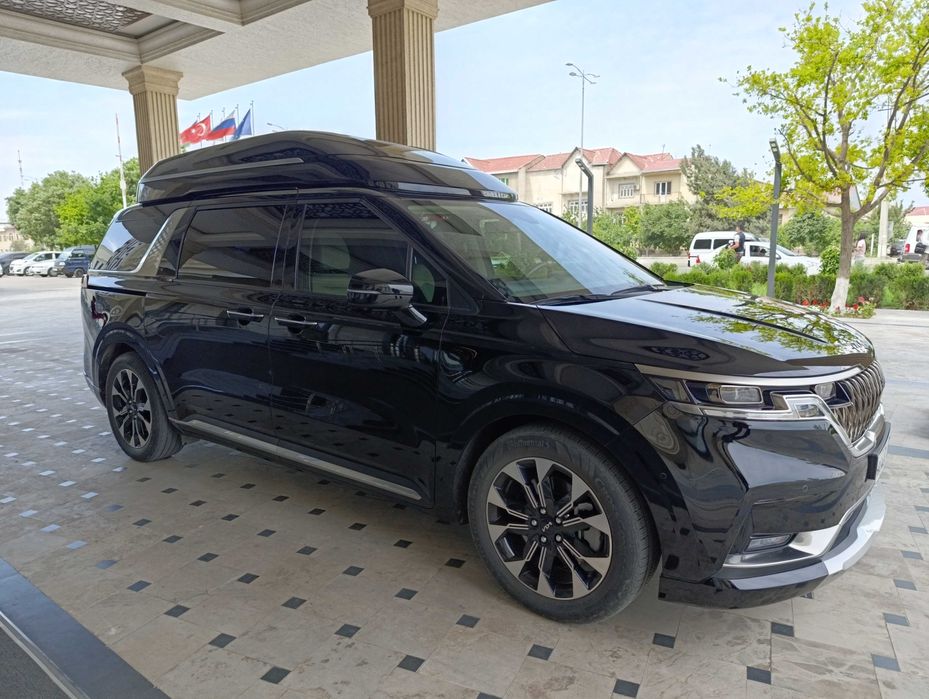 Продаётся «Kia Carnival HIGH LIMOUSINE»