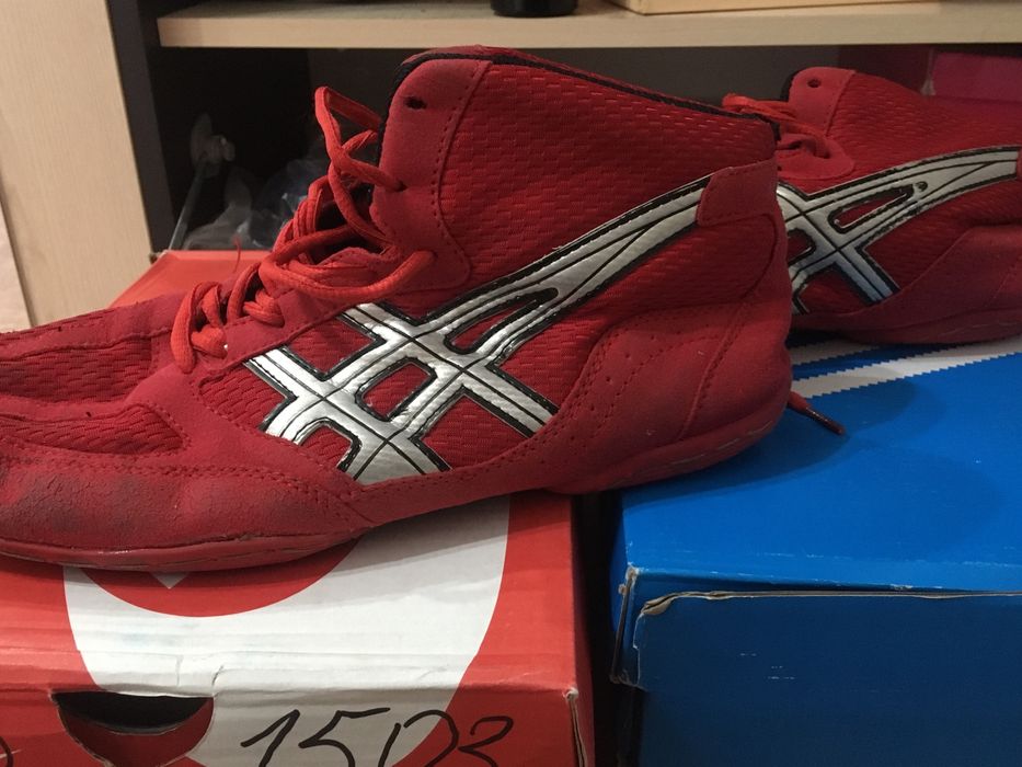 Продам борцовки