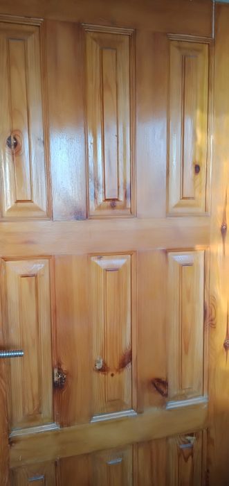 Продам дверь деревянная