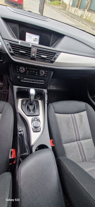 BMW x1 // 2.0 bi-turbo
