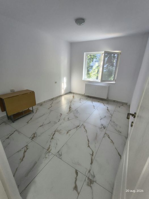Inchiriez apartament 2 camere  centru