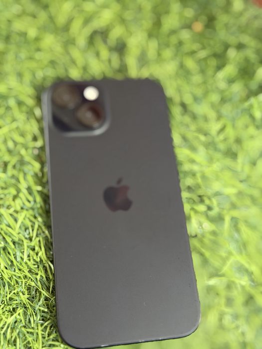 iPhone 15 в отличном состоянии