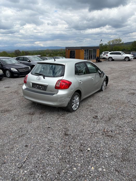 Toyota Auris 2.0 d4d 2008г
