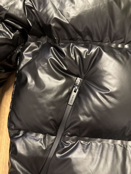 Зимний пуховик Prada