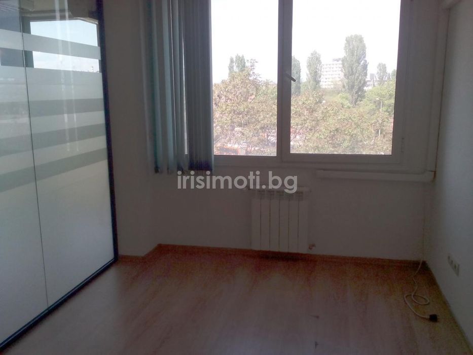 Дава се под наем Офис в София, Център - 68 кв.м за 408 € - Снимка #2