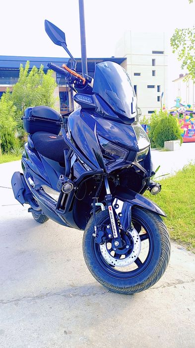 SKUTER avenus moto