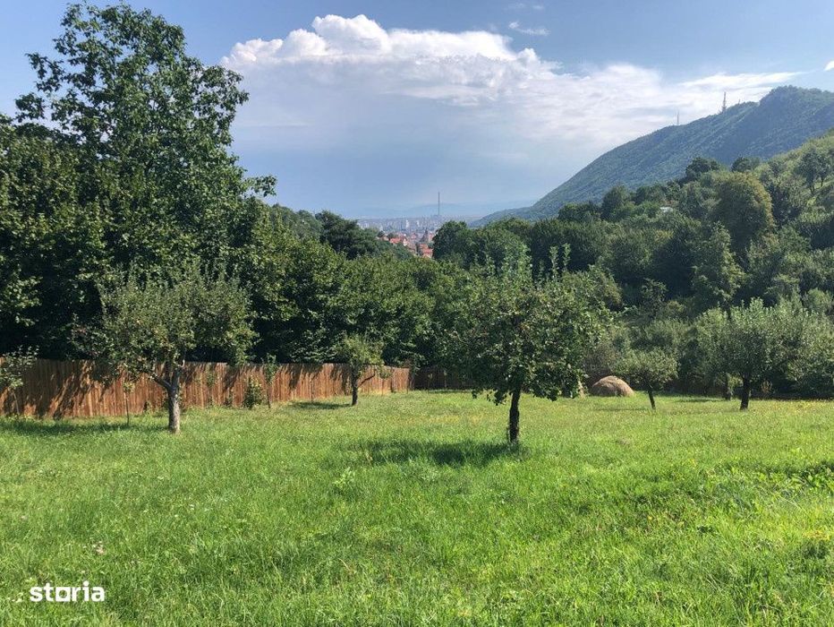 De vanzare teren unic in Brasov (vedere panoramica asupra orasului)