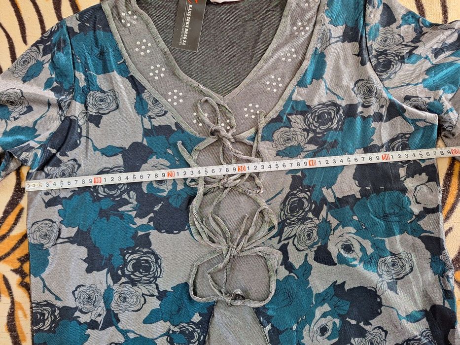 Дамски  блузи с къси ръкави