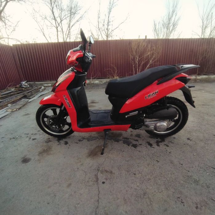Скутер LIFAN LF125T-9R