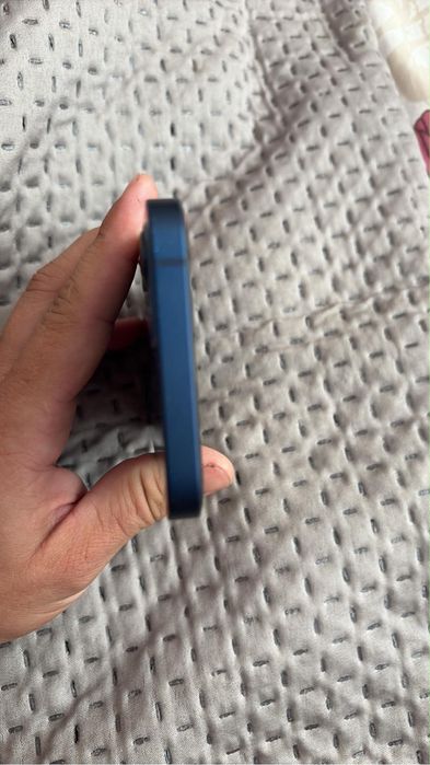 iPhone 12 в перфектно състояние