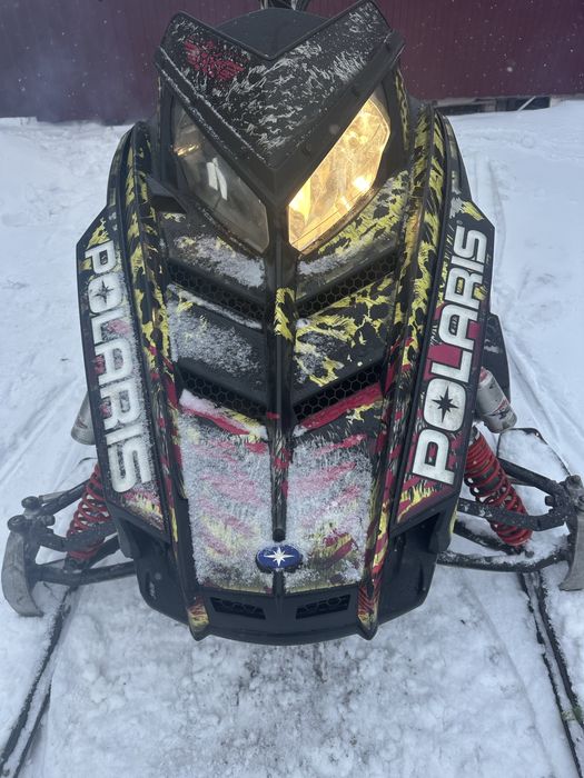 Продам снегоход Polaris Rush