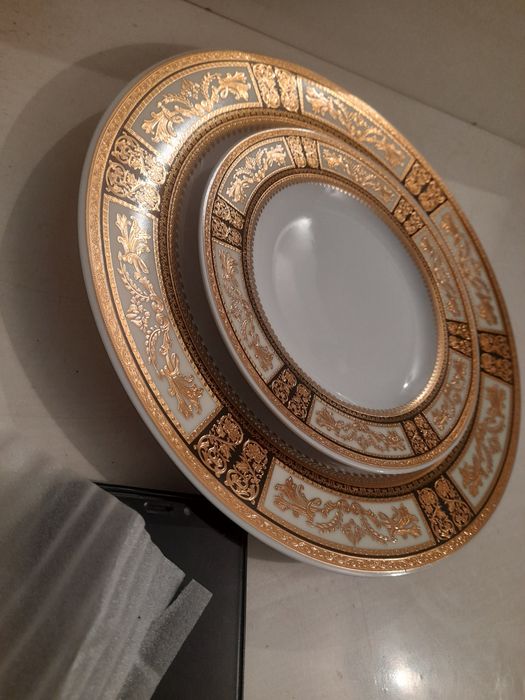 62 talik nabor idishlar