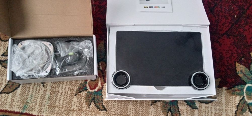 Машинага колонка, монитор