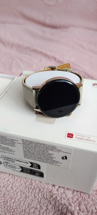 Huawei GT 3 и Самсунг fit 3