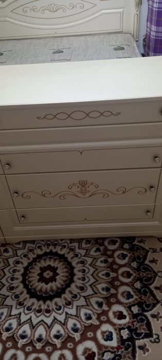 Спальный гарнитур сатылады