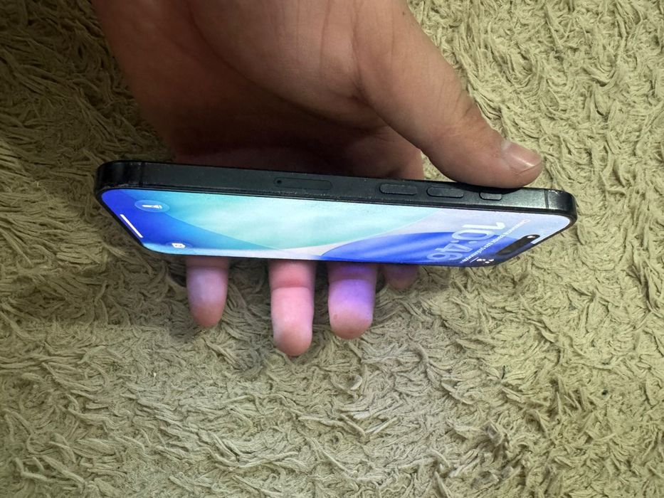 Продам iphone 16 pro
