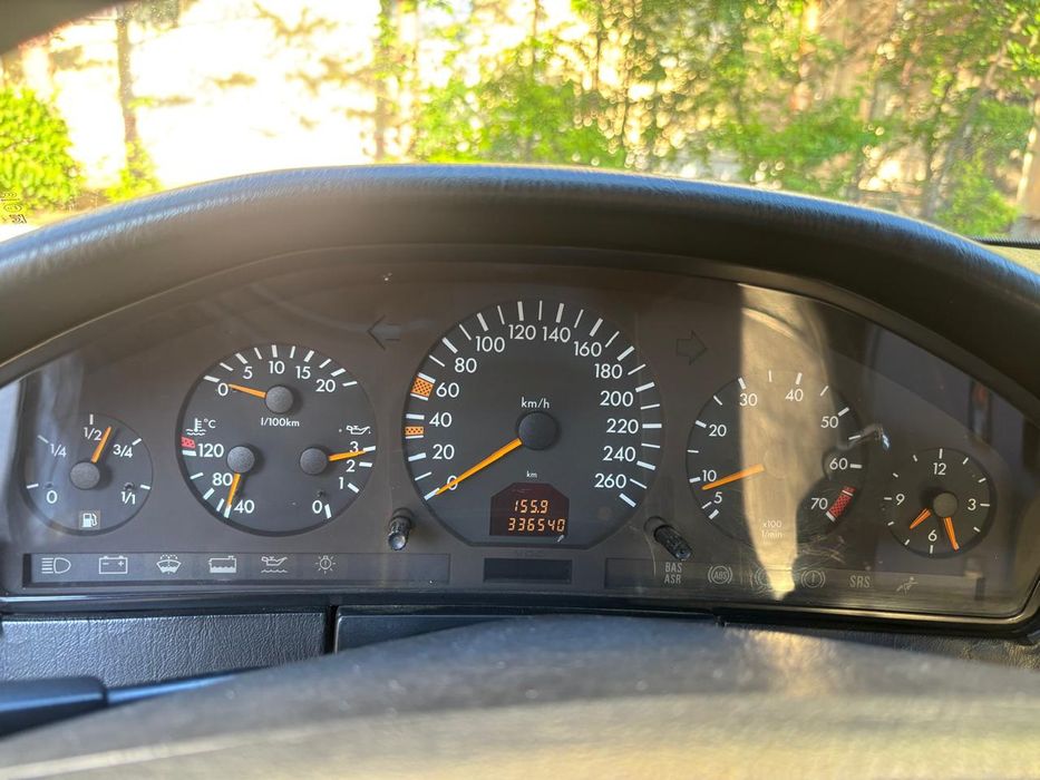 Mersedes 140 кабан 1998 год срочно