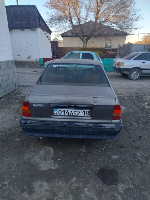 Опель кадетт продам