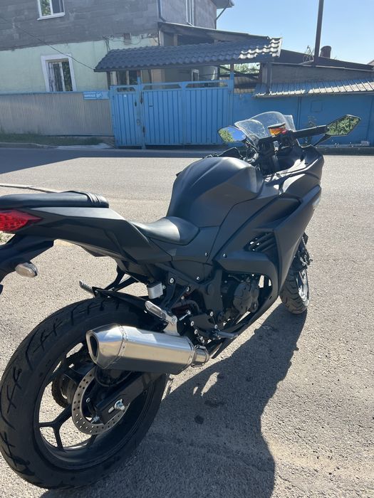 Мотоцикл Suzuki 200 куб.м.