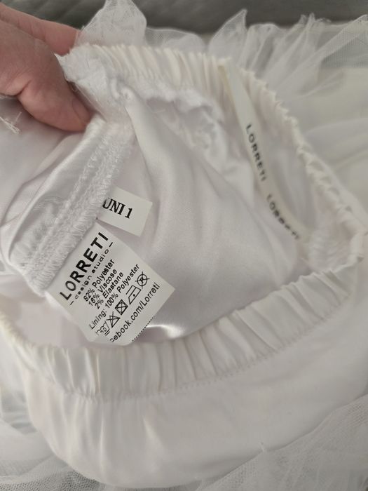 Бяла рокля Lorreti (без колан)