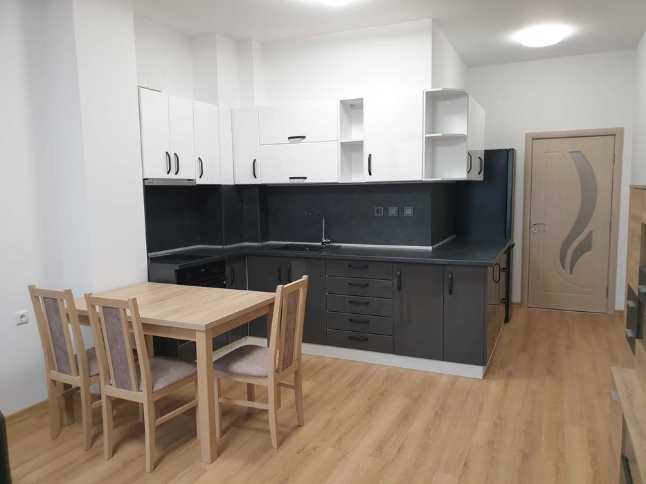 Двустаен апатамент с паркомясто под наем Пловдив, от собственник