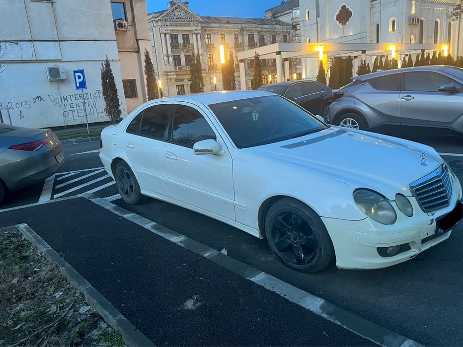 Vand Mercedes E 200