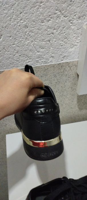 Кожени обувки черни